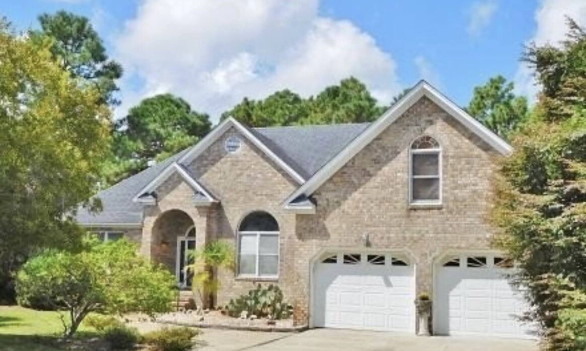 North Carolina Coast Apartment | Your private apt studio 5 min drive to the beach! 25 min to Historic Wilmington!