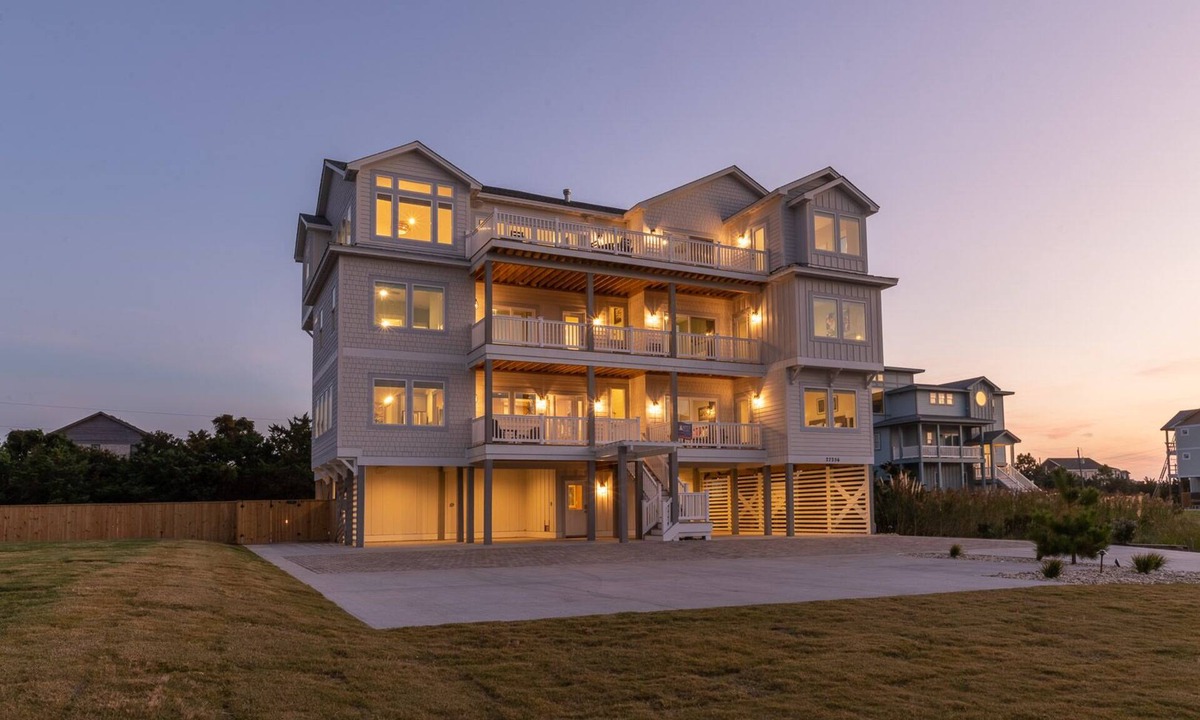 Salvo House | Zensation - Close to the beach + Pets stay free + Private Pool