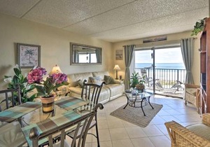 Ormond Beach Condo w/Balcony & Views in Ormond Beach