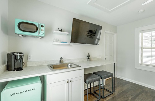 Chattanooga Cabin | 04: The Ludwig Room - A PMI Scenic City Vacation Rental