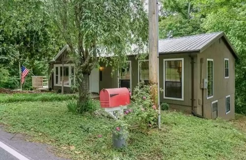 Celina House | 1/4 mile from Holly Creek Marina-2700 sq ft split level cottage Walkout basement