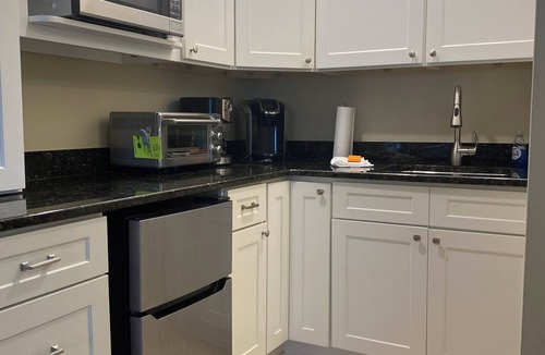 Ocean Isle Beach Condo | 1- bedroom condo-Smack-Dab-In-The-Middle of OIB