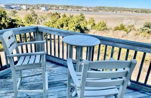 Long Beach House | 1 Day At A Time/3308 W Dolphin Drive