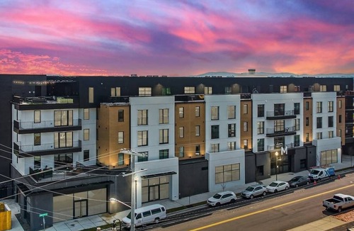 Rolling Mill Hill Condo | 1 Mi. to Broadway & Downtown Nashville・Gym Access