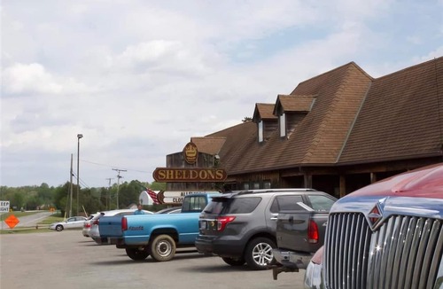 Keysville Apartment | 1 Queen Bed | Non-Smoking
