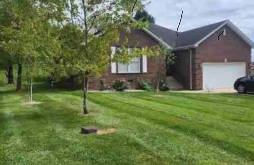 Bardstown House | 1 STORY HOME 3 Bd 2 Ba 3 XLong Beds Located on Bourbon Trail GARAGE Patio BBQ