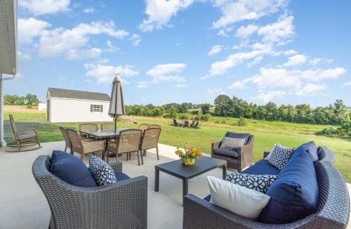 Dillsburg House | 10 Acre Hidden Gem