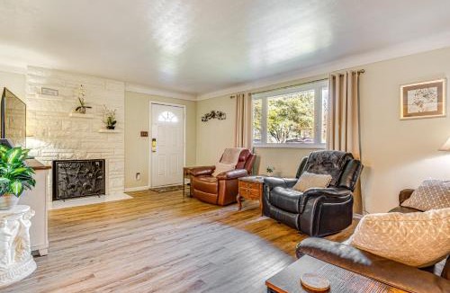 Indianapolis House | ~ 10 Mi to Dtwn: Indianapolis Home w/Game Room!