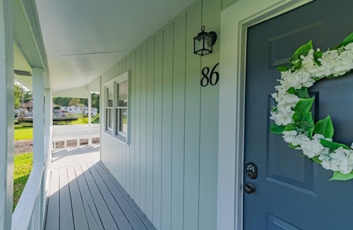 Wanchese Cottage | 10 Minutes to Manteo and 10 minutes to the beaches of Nags Head!