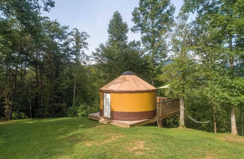 Cullowhee RV Rental | 100 Acre Reserve, River Access, and Endless Adventure!