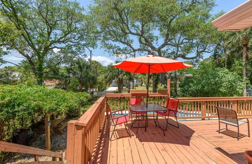 Folly Beach House | 116 E Hudson Ave