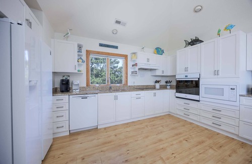 Monteray Shores House | 1562 - Coucher Du Soleil - Soundfront Corolla Retreat w/Pool & Hot Tub