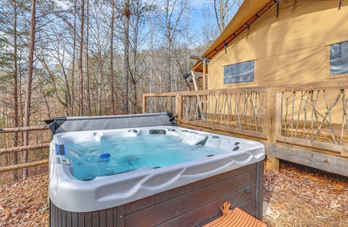 Trenton Cabin | 16 Mi to Lookout Mtn: Glamping Tent w/Hot Tub