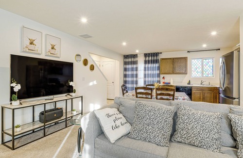 Shepherdsville House | 16 Mi to Louisville: Pet-Friendly Getaway!