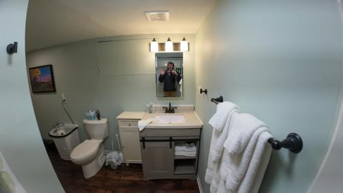 Eudora Apartment | 1BR Lower Level Apartment between KC & Lawrence