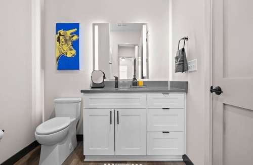South Nashville Apartment | 1BR Nash Apt Near Downtown & Best Attractions!
