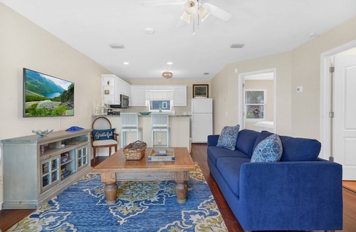 St. Augustine Beach Cottage | 2.5 15th Street - The Bailey Bungalow