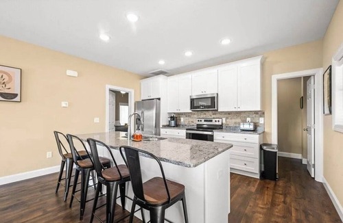 La Follette Condo | 2 bedroom condo in Deerfield Resort with a beautiful view of the Lake sleeps 6