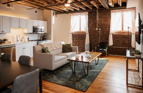 Jonesville Apartment | 2 Bedroom Suite Downtown Elkin Yadkin Valley