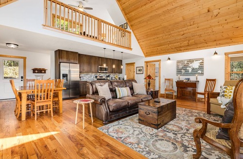 Hendersonville House | 2 Private Homes w/Pond, Views & Fire Pit + Biltmore Pass | Pet-Friendly