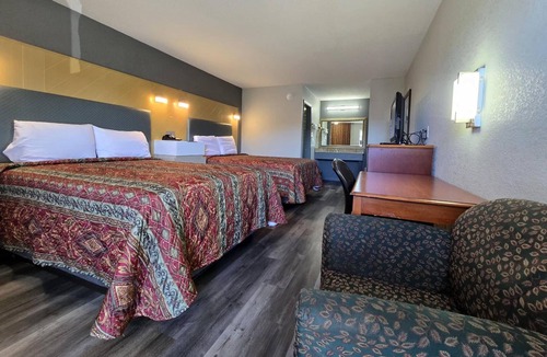 North Chesterfield Hotel | 2 Relaxing Units | Modern Comfort in a Central Location with Easy Access