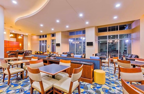 Owensboro Hotel | 2-Star Hotel ∙ Hampton Inn & Suites Owensboro Downtown Waterfront