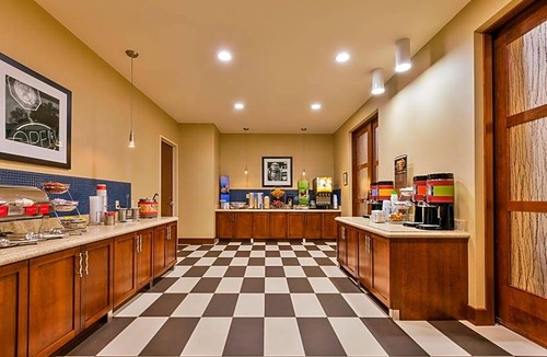 Owensboro Hotel | 2-Star Hotel ∙ Hampton Inn & Suites Owensboro Downtown Waterfront
