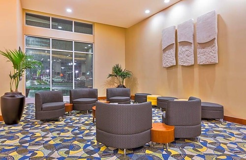 Owensboro Hotel | 2-Star Hotel ∙ Hampton Inn & Suites Owensboro Downtown Waterfront