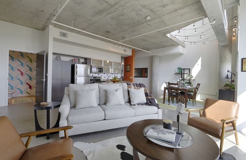 East Nashville Condo | 2-Story Loft with Views | Rooftop Deck | Parking