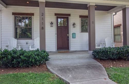 Historic Waverly Apartment | 20 Bed Luxury 12 South Bachelorette Pad