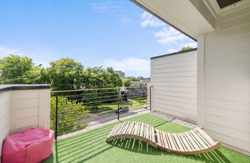 West End Apartment | 20 Bed West Nashville Private Bachelorette House