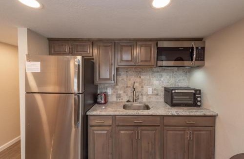Thayerville House | 203A Efficiency One Bath