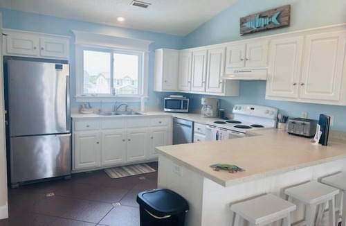 Holden Beach House | 218 Brunswick in Holden Beach, perfect for family getaways!