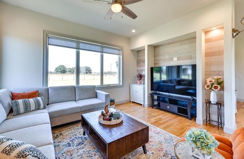 Weston House | 26-Acre Pilot Point Ranch Home w/Pool & Mini Golf