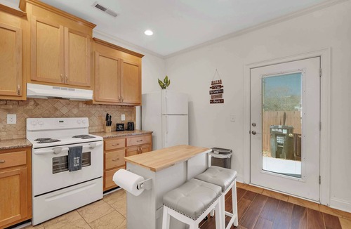 Concord House | 2BR Townhome | King Bed | Pets OK | Concord NC