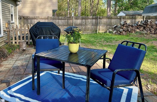Central Newport News House | 3-bedroom Cape Cod Guesthouse on the Peninsula