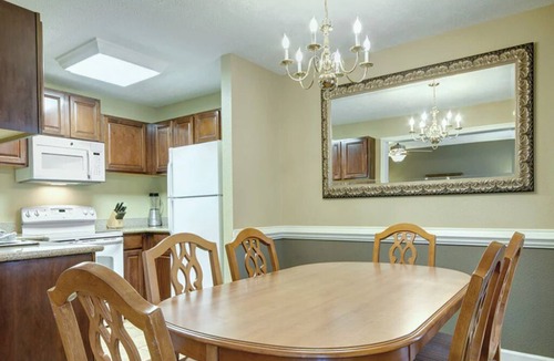 Williamsburg Condo | 3 Bedroom Lockoff Condo w/2 Living Areas, 2 Kitchens, @ Williamsburg Kingsgate!