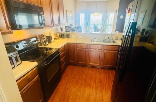 Deep River House | 3 Bedroom Town House Perfect for Furniture Market or High Point University