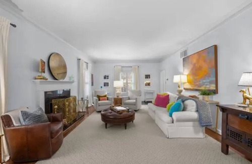 Burlington House | 3-bedroom, walking distance to Elon University