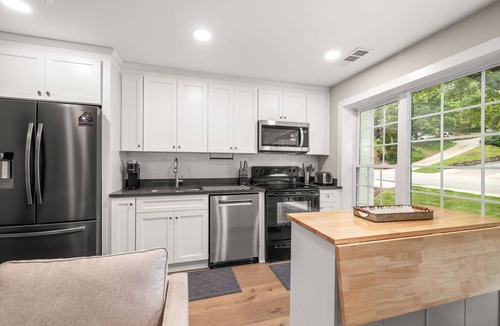 Gainesville House | 3 BR/3 BA, Pets OK, Near NGMC, Longer Stays OK, In-Unit W/D