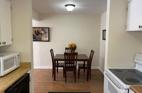 Woodland Hills House | 3 BR, fenced, garage, patio table and grill , office area, TV's in bedrooms.