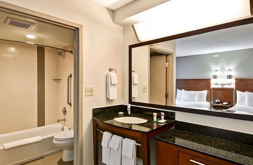 Gwinnett Place Hotel | 3 Pet-friendly Units! Pool Access and Free Parking & Pool Access!