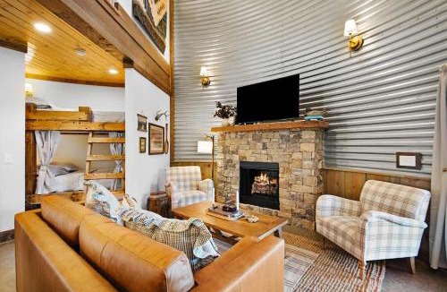 Lookout Valley Neighborhood Association House | 3 Silos Sleeps 12 - Chattanooga - Hot Tubs