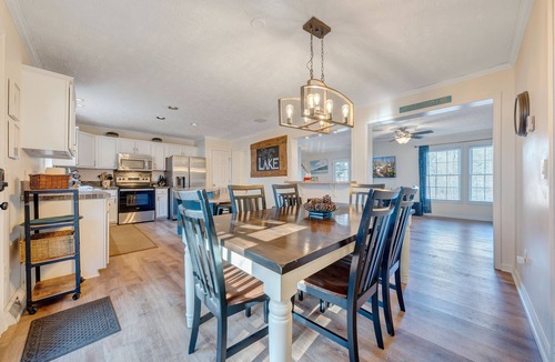 Moneta House | 3 Spacious floors! Great for multiple families