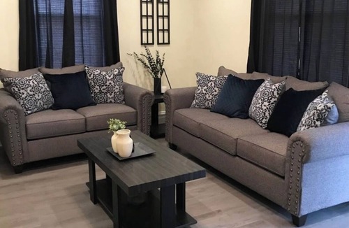 Danville House | 3bedroom in business district area of Danville minutes from the casino