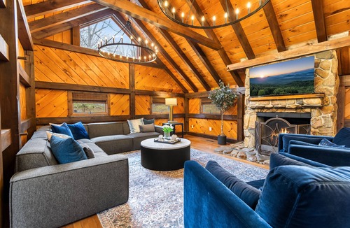 Arden House | 3BR Home near Asheville. 15 min from Biltmore