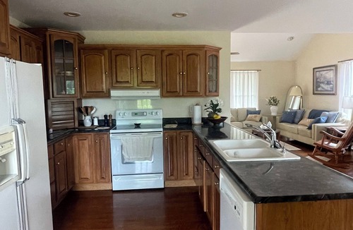 Burkesville House | 3BR house 2mi to DaleHollowLake boat ramp & Sulphur Creek Resort with boat slip