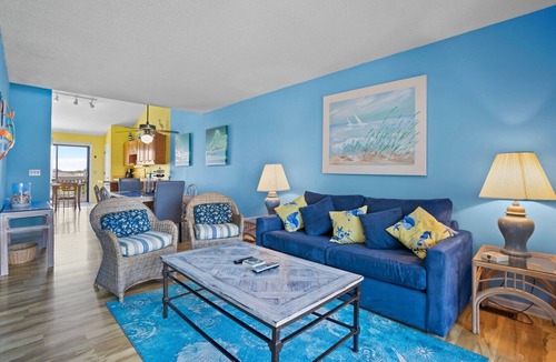 Sneads Ferry House | 3BR Ocean View Townhome in North Topsail Beach with Community Pool