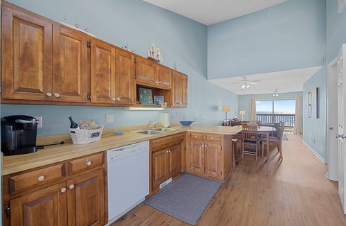 Sneads Ferry House | 3BR Oceanfront Townhome on North Topsail Beach