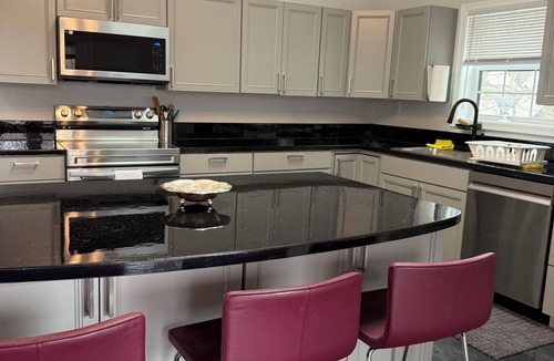 Springfield Condo | 3BR Retreat Private Patio Near DC & Pentagon
